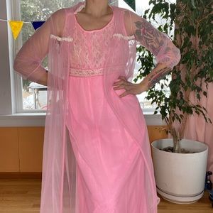 Vintage 60s 50s Pink chiffon nightgown & robe